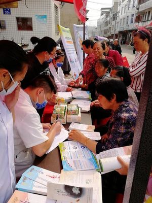 盤谷鄉(xiāng)衛(wèi)生院開展中醫(yī)養(yǎng)生健康咨詢活動(dòng)