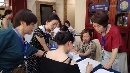 麥田美食628聚會(huì)嗨翻天，健康咨詢(xún)與抖音熱潮點(diǎn)亮現(xiàn)場(chǎng)